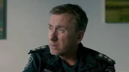 Tin Star S01E02