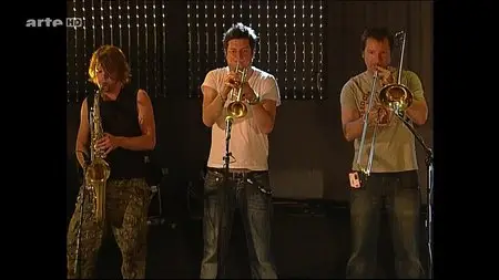 Amy Winehouse - Live at New Pop Festival (2004) [HDTV]