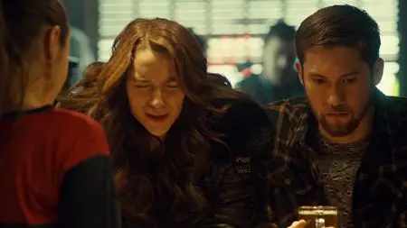 Wynonna Earp S01E09