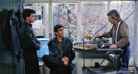 A Moment of Innocence (1996)
