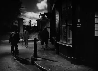 The Shop at Sly Corner (1947)