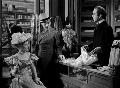 Kind Hearts and Coronets (1949)