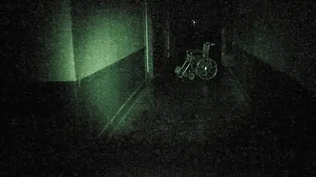 Grave Encounters (2011)