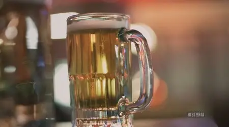 Taverne. S01 E01-E03 Final (2014)