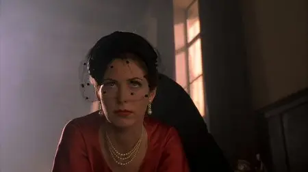 Live Nude Girls (1995)