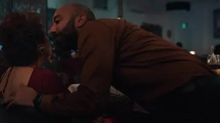 Five Bedrooms S04E01