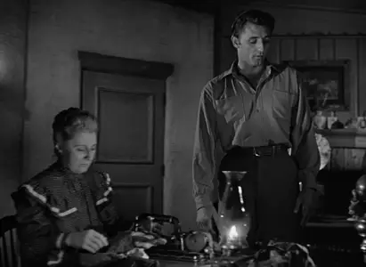 Pursued (1947)