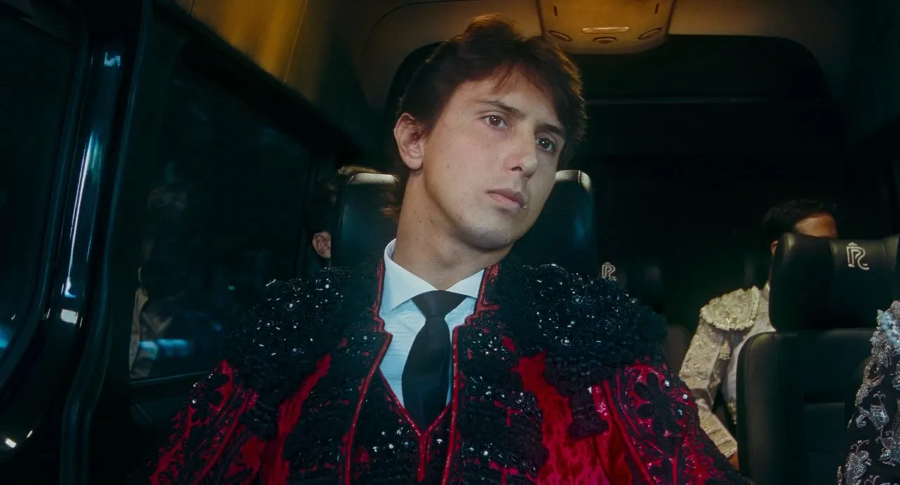 Tardes de soledad / Afternoons of Solitude (2024)