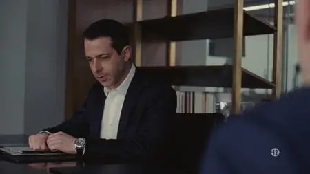 Succession S02E02