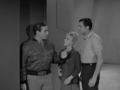 The Outer Limits S02E17