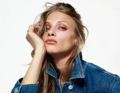 Anna Selezneva by Hanna Tveite for PorterEdit May 11th, 2018