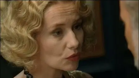 Un cadavre sur l'oreiller (2011)