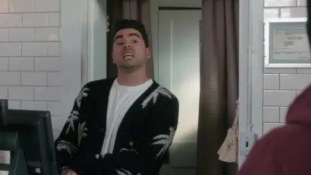 Schitt's Creek S05E02