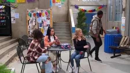 Head of the Class S01E05