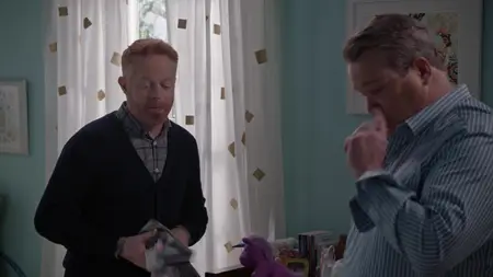 Modern Family S10E12
