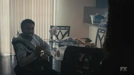Atlanta S02E01