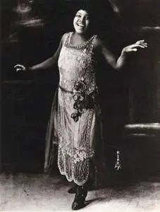 Bessie Smith - Squeeze Me (2008) 2CDs