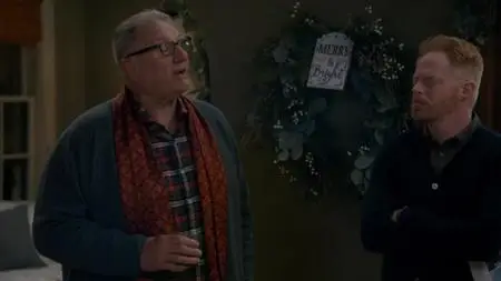 Modern Family S11E09