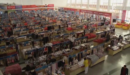 (Fr2) Infrarouge : Chine, qui a peur de l’usine du monde ? (2011)