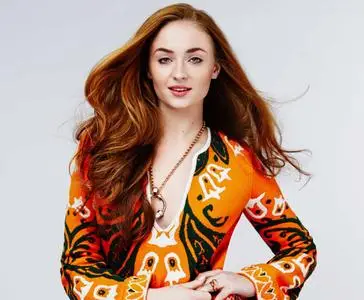 Sophie Turner by Rachell Smith for Glamour Mexico July 2015