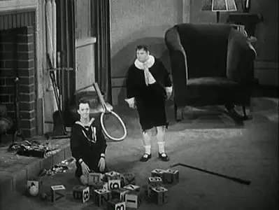 LAUREL & HARDY: Brats (1930)