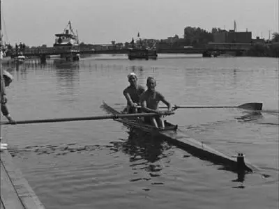 100 Years of Olympic Films: 1912–2012. DVD 05/43. Episode 07 (2017)