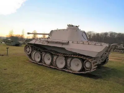 Panther Ausf.D Walk Around 