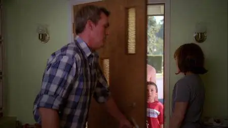 The Middle S02E01