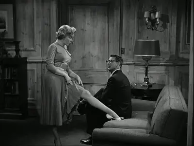 Monkey Business (1952) [RE-UP]