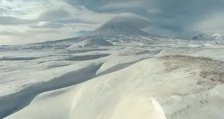 Russland - Im Reich der Tiger, Bären und Vulkane (2011)