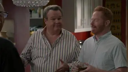 Modern Family S10E02