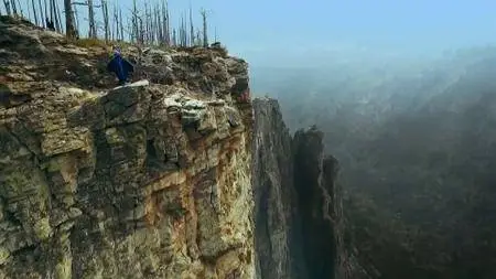 BBC - Mountain: Life at the Extreme (2017)