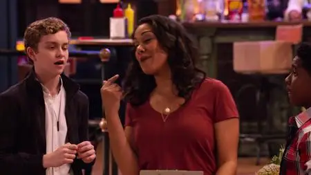 Prince of Peoria S02E01
