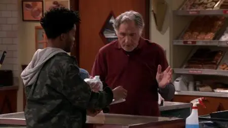 Superior Donuts S01E02