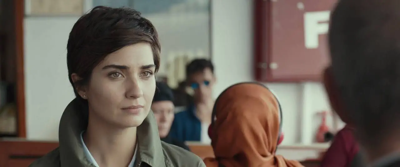 Rosso Istanbul (2017)
