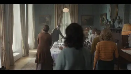 Outrageous S01E01
