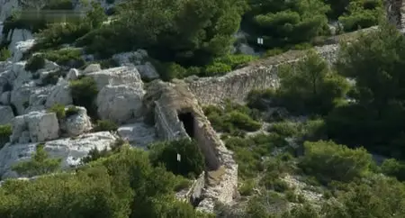 Les Calanques, une histoire empoisonnée (2012)