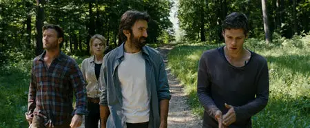 Open Grave (2013)