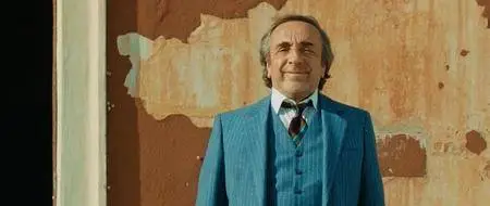 Un paese quasi perfetto (2016)