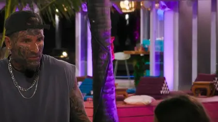 Love S04E05