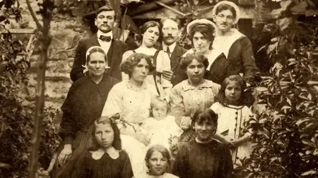 À l'école de l'universel: Germaine Le Goff, l'histoire d'une pionnière (2024)
