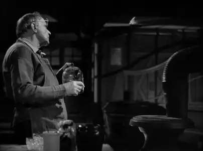 Invisible Agent (1942)