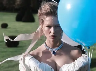 Anna Ewers by Charlotte Wales for Vogue Paris December/January 2019-20