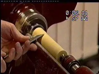 Focus On Thread Cutting with Robert Sorby (Repost)