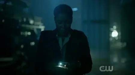 Black Lightning S02E10