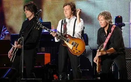 Paul McCartney - Up and Coming Tour (2010)