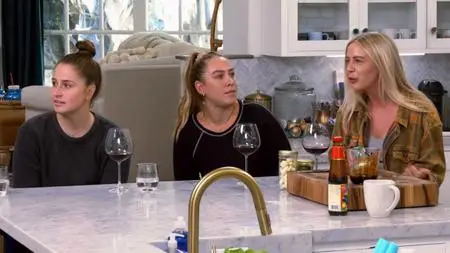 Selena + Chef S02E06