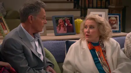 Leanne S01E11