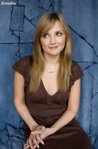 Rachael Leigh Cook *Scott McDermott Photoshoot, 2005*