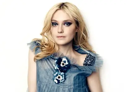 Dakota Fanning - Randall Slavin Photoshoot 2012